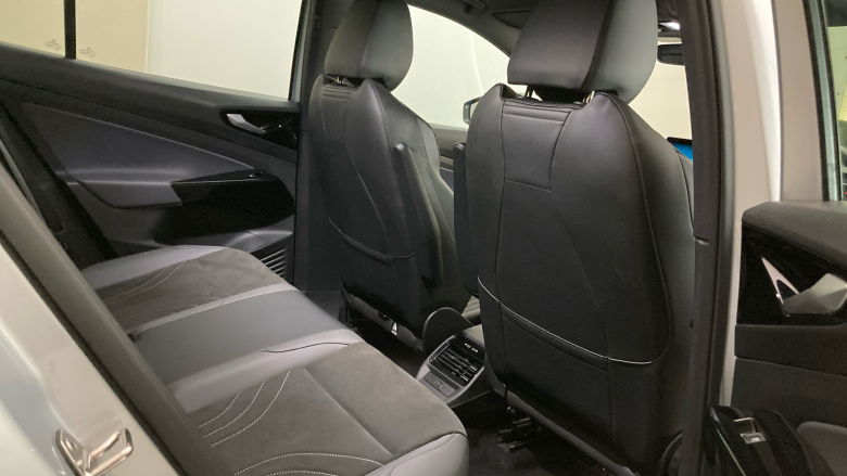 Volkswagen ID.4 109kW Life Pure 52kWh 5dr Auto [110kW Ch] Electric Estate